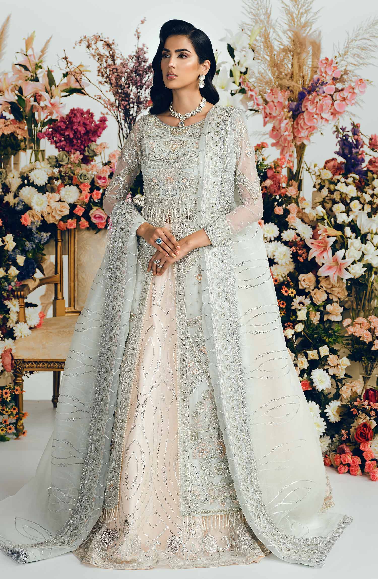 White Lehenga for Walima with Long Maxi Online #BR163 | Pakistani bridal  dresses, Pakistani bridal, Bridal dresses